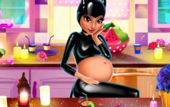 Catwoman Incinta