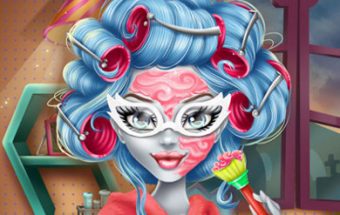 Ghoulia Yelps Makeover